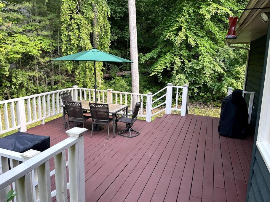 *new* Cedar Lodge, Nature Lovers Dream! Oak Ridge